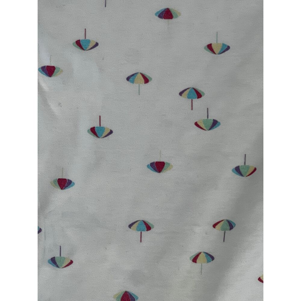 Lands End Golf/Tennis top size L with umbrellas on it - Picture 2 of 5